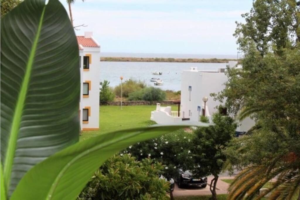 Terrace Of The Sea Apartment Тавира Екстериор снимка